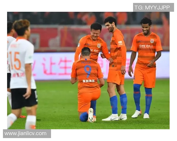 鲁能与卓尔首发阵容揭秘精彩对决即将上演球迷期待的焦点战役