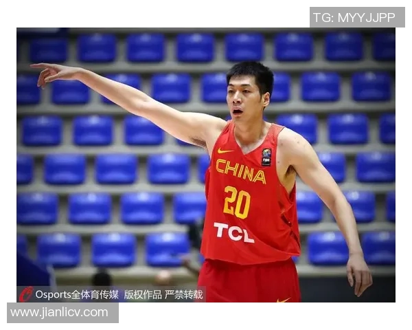 任骏飞领衔球队奋战新赛季展现篮球才华与团队精神的决心与信念